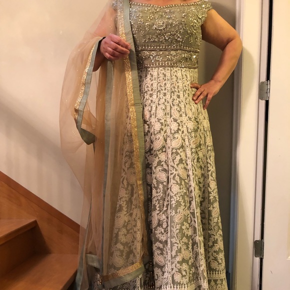 Indian suit - Floor length anarkali - Picture 1 of 3